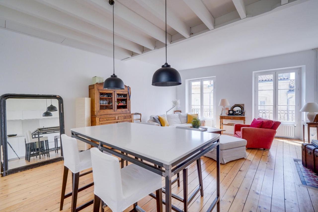 Le Hugue Up - Bel Appartement En Plein Coeur De Bordeaux Bagian luar foto